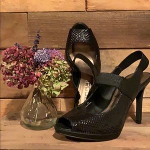 Black Moda peep toe heels